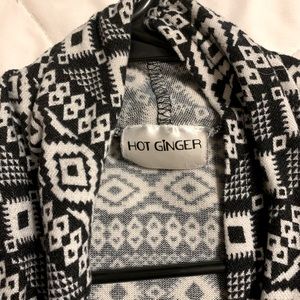 Hot Ginger Black and White Long Sleeve Sz Small